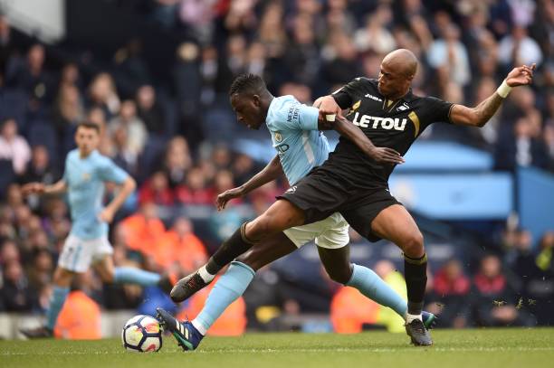 从自身内部 从自身内部