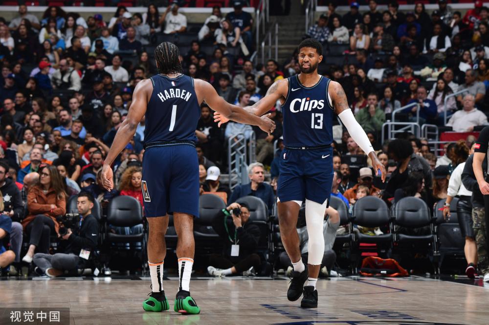 在这个充满 在这个充满