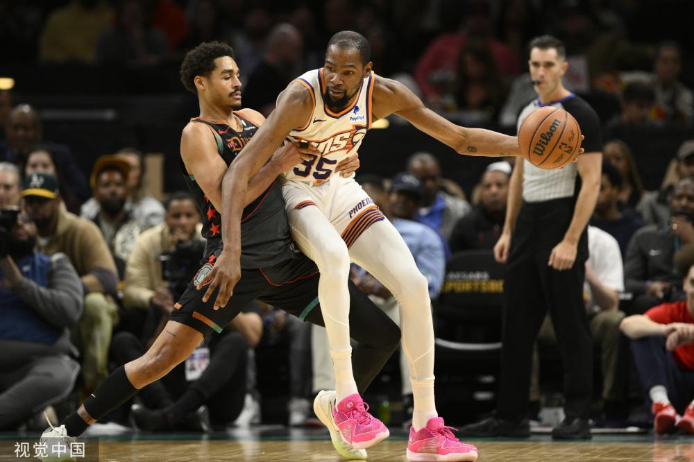 杰曼半场分球中路 周琦扛着胡金秋上篮